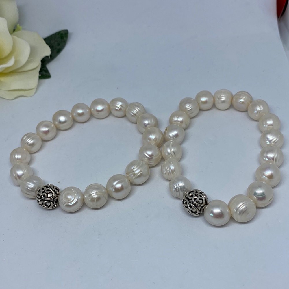 11mm cultured freshwater pearl with sterling silver Bali beads bracelets. 7.5”